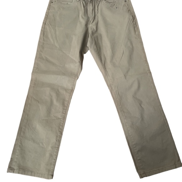 English Laundry Men’s Straight Leg chinos and khakis - Picture 2 of 3